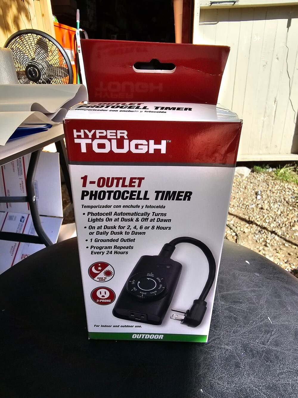 Hyper Tough Photocell Dusk to Dawn Outdoor Timer with 1 Grounded Outlet